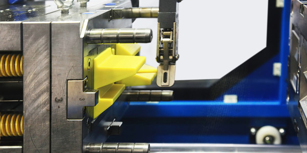 Torneros, Mecanizados, Matriceros, Control Numérico San Fulgencio · Fabricación de moldes para inyección y fundición
